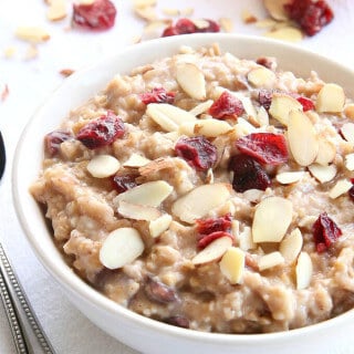 Slow Cooker Cranberry Orange Steel Cut Oats from AmyintheKitchen.com