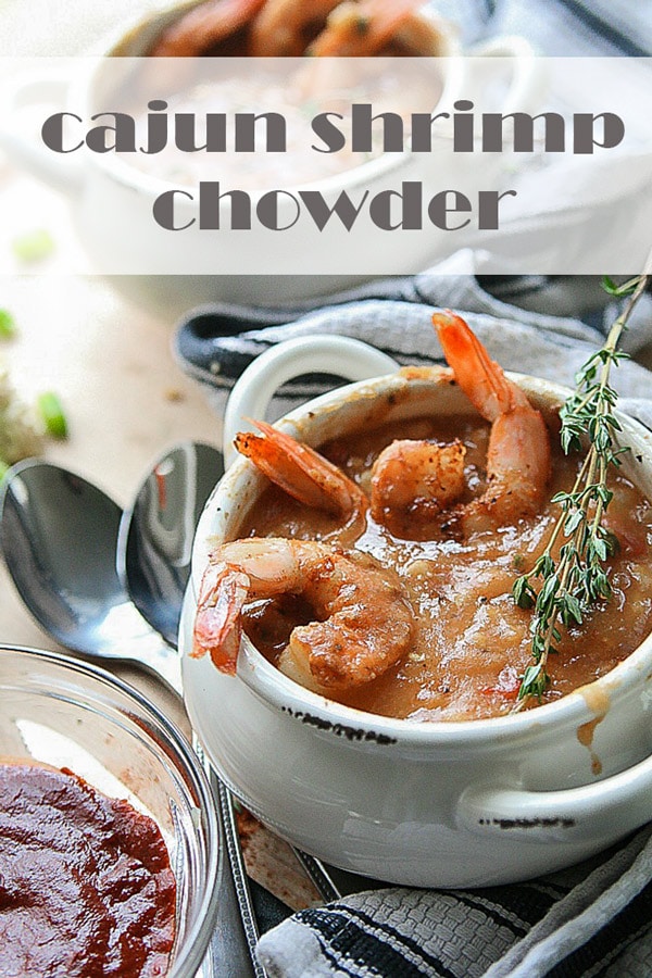 Cajun Shrimp Chowder is Louisiana comfort food at it's finest! Blackened shrimp in a smokey corn & potato chowder. Laissez le bon temps roule! #stew #chowder #seafood #cajunrecipe #recipe #soup