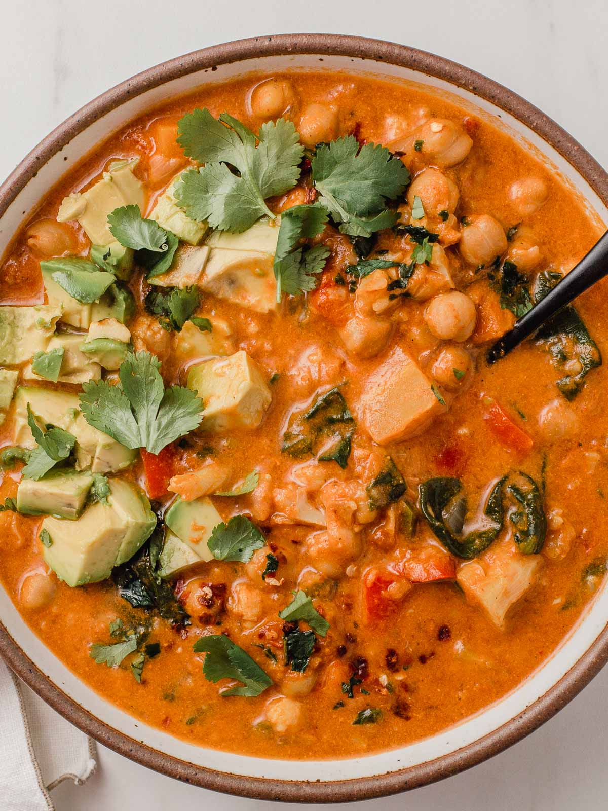 Chickpea cauliflower curry in a bowl.